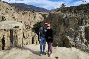La Paz: Private City Tour with Cable Car & Moon Valley Visit