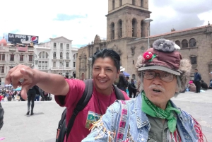 La Paz: Private City Tour with Cable Car & Moon Valley Visit