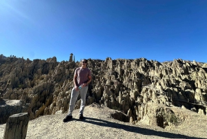 La Paz: Private City Tour with Cable Car & Moon Valley Visit