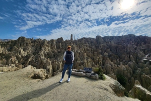 La Paz: Private City Tour with Cable Car & Moon Valley Visit