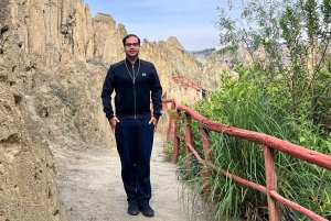 La Paz: Private City Tour with Cable Car & Moon Valley Visit