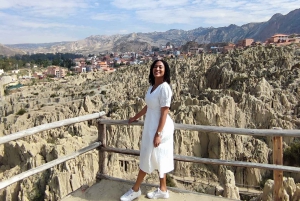 La Paz: Private City Tour with Cable Car & Moon Valley Visit