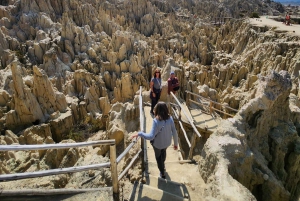 La Paz: Private City Tour with Cable Car & Moon Valley Visit