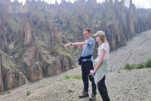 La Paz: Private City Tour with Cable Car & Moon Valley Visit