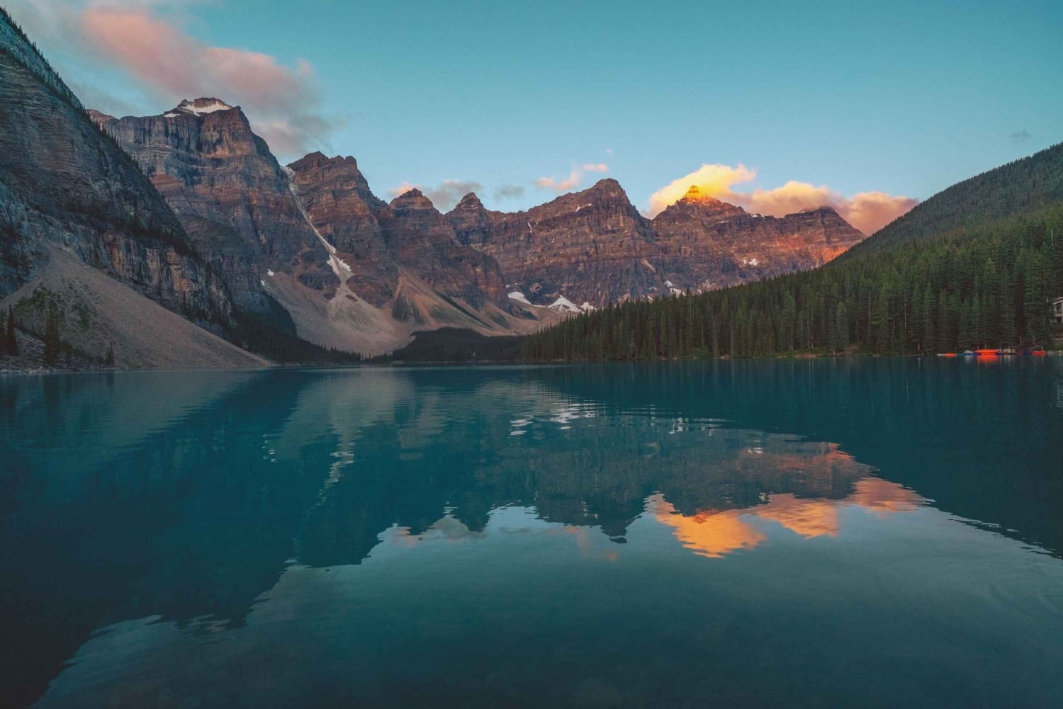 Lake Louise & Emerald Lake Half Day Tour from Canmore/Banff