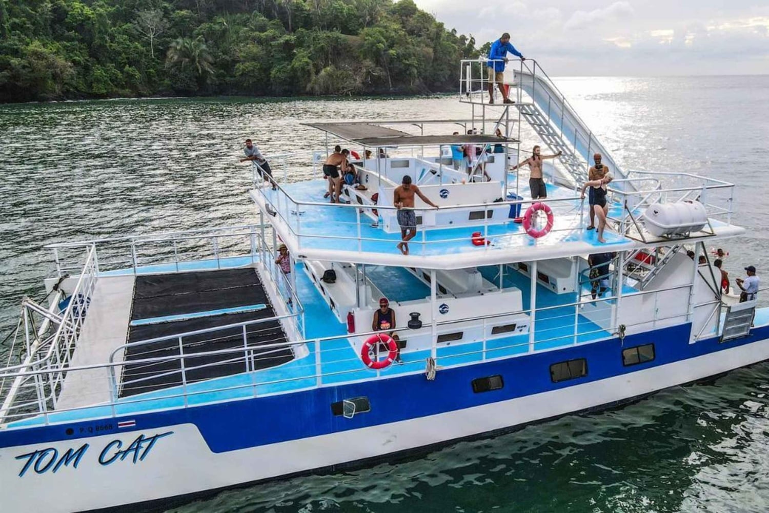 Manuel Antonio: Cruzeiro de catamarã para a Baía de Biesanz com almoço