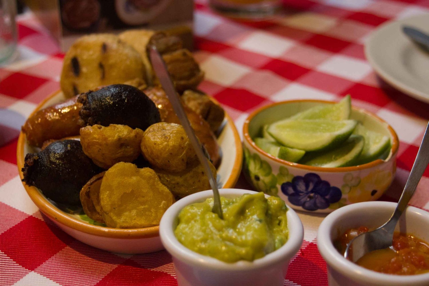 Medellín: 4-Hour Gastronomic Wonders Tour
