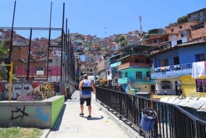 Medellin: Barrio Transformation Tour