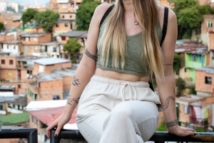 Medellin: Comuna 13 Graffitikierros