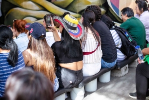 Medellin: Comuna 13 Graffitikierros