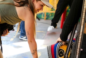 Medellin: Comuna 13 Graffitikierros