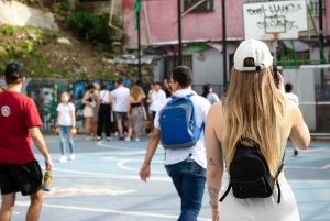 Medellin: Comuna 13 Graffitikierros