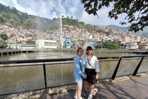 Medellín : visite privée des communes 13 et 3 en téléphérique