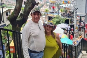 Medellín: Wycieczka po dzielnicy Comuna 13 z przejażdżką kolejką linową