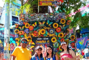 Medellín: Wycieczka po graffiti w Comuna 13 z ulicznym jedzeniem i kolejką linową