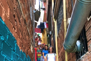 Medellín:Comuna 13 histoire-alimentation-peinture à la bombe