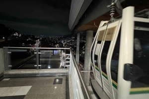 Medellín: Comuna 13 Night Tour, Paint Wall, Eat Local Snack