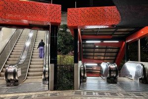 Medellín: Comuna 13 Night Tour, Paint Wall, Eat Local Snack