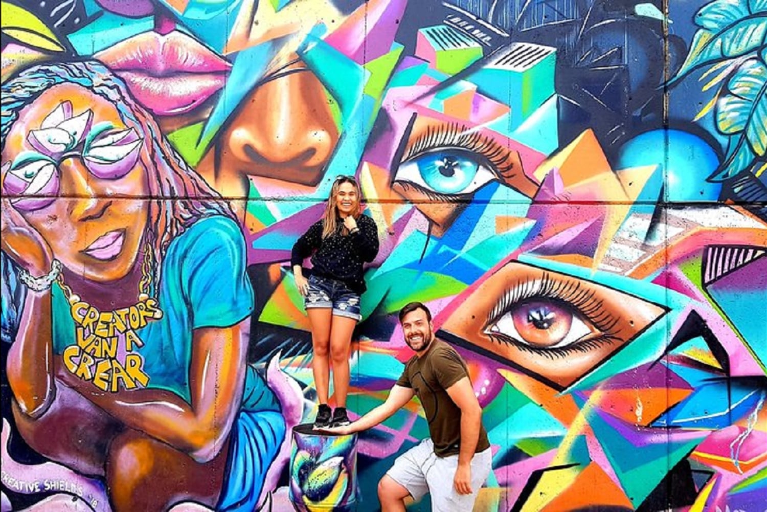 Medellín: Comuna 13 Street Art and Street Food Tour