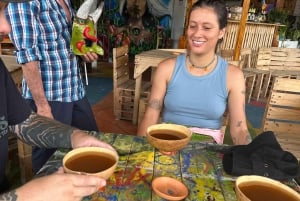 Medellín: Comuna 13 Tour with Ancestral Drink Tasting