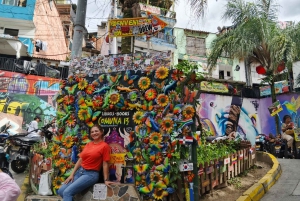 Medellín: Kulturrundtur med lunch och Commune 13