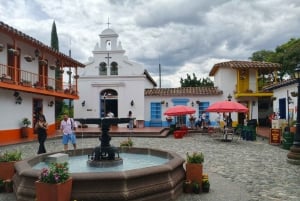 Medellín: Kulturrundtur med lunch och Commune 13