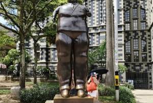 Medellín: Kulturrundtur med lunch och Commune 13