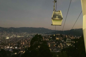 Medellín z wysokości: prywatna nocna wycieczka panoramiczna