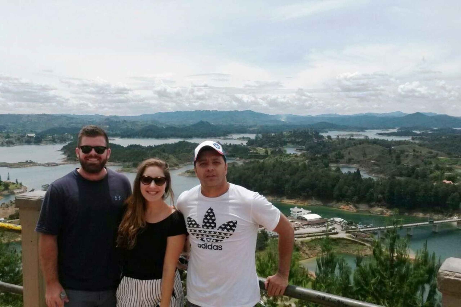 Medellín: Guatapé & El Peñol Full-Day Tour