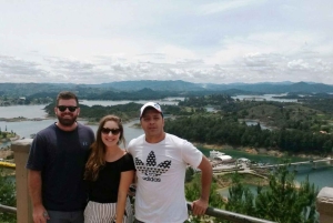 Medellín: Guatapé & El Peñol Full-Day Tour