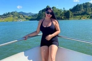 Medellín: privat omvisning i Guatapé og Piedra del Peñol