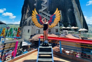 Medellín: Guatapé & Piedra del Peñol Private Tour