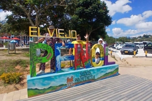 Medellín: Guatapé & Piedra del Peñol Private Tour