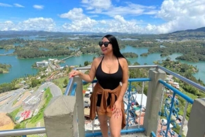 Medellín: Guatapé & Piedra del Peñol Private Tour