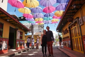 Medellín: Guatapé Private Tour with Helicopter & Boat Ride