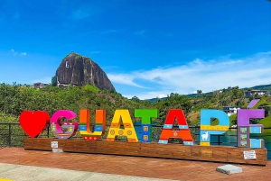 Medellin: wycieczka do Guatape z rejsem wycieczkowym, śniadaniem, obiadem i lamami