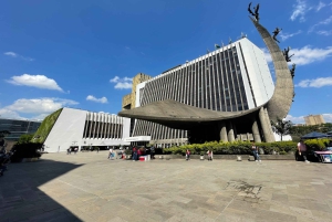 Medellin: Rondleiding met gids met culinaire stops