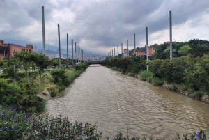 Medellin: Rondleiding met gids met culinaire stops