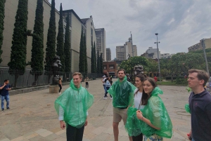 Medellin: Luxury and Private City Tour in French