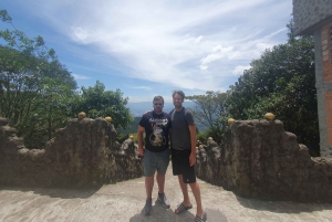 Medellin: Luxury and Private City Tour in French