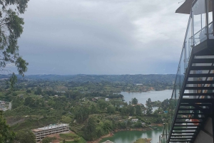 Medellin: Luxury and Private City Tour in French