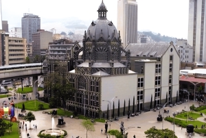 Medellin: Omvisning til fots med guide til steder du må se