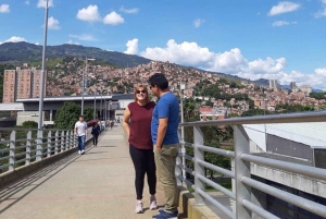 Medellín: Privat og gruppe byrundvisning med guide