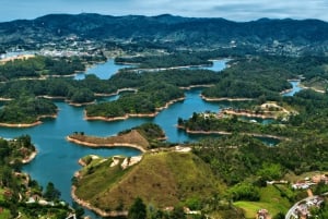 メデジン：グアタペとエル・ペニョールのプライベートツアー（コーヒー農園訪問付き）
