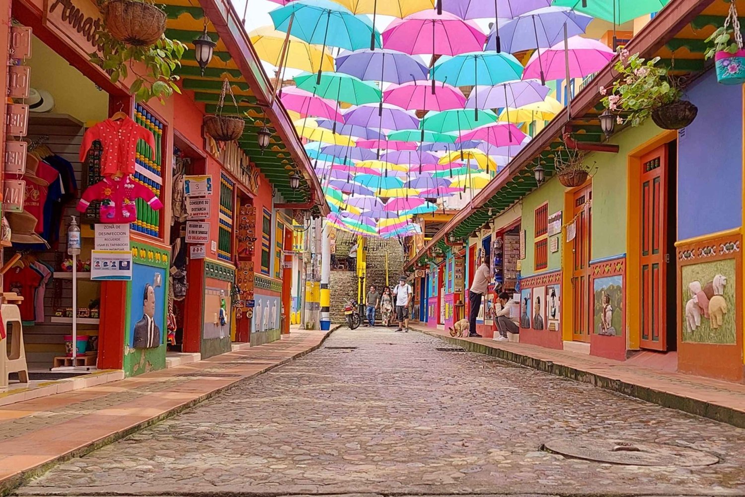 Medellín: Tour privato di Guatapé con colazione, pranzo e crociera