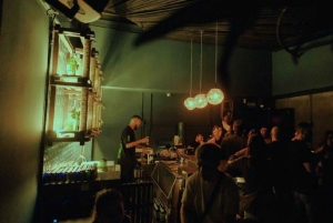 Medellín: Que chimba parce, festa som en lokalinvånare