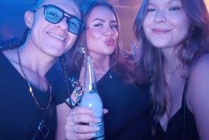 Medellín: Que chimba parce, festa som en lokalinvånare