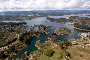 Medellín to Guatapé and El Peñol only transportation