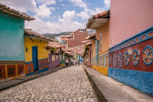 Medellín to Guatapé and El Peñol only transportation