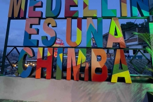 Recorrido por Medellín: Tour por la Comuna 13, graffitis y Metrocable